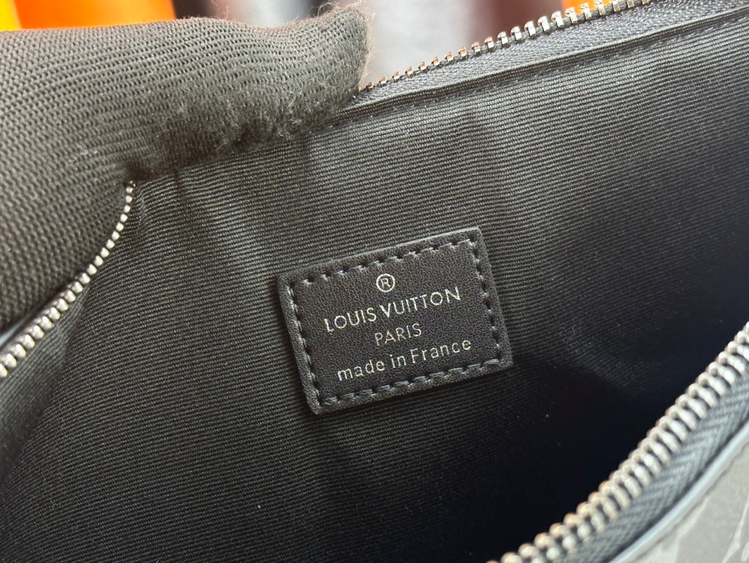1XE398BDE Stylish leather bag
