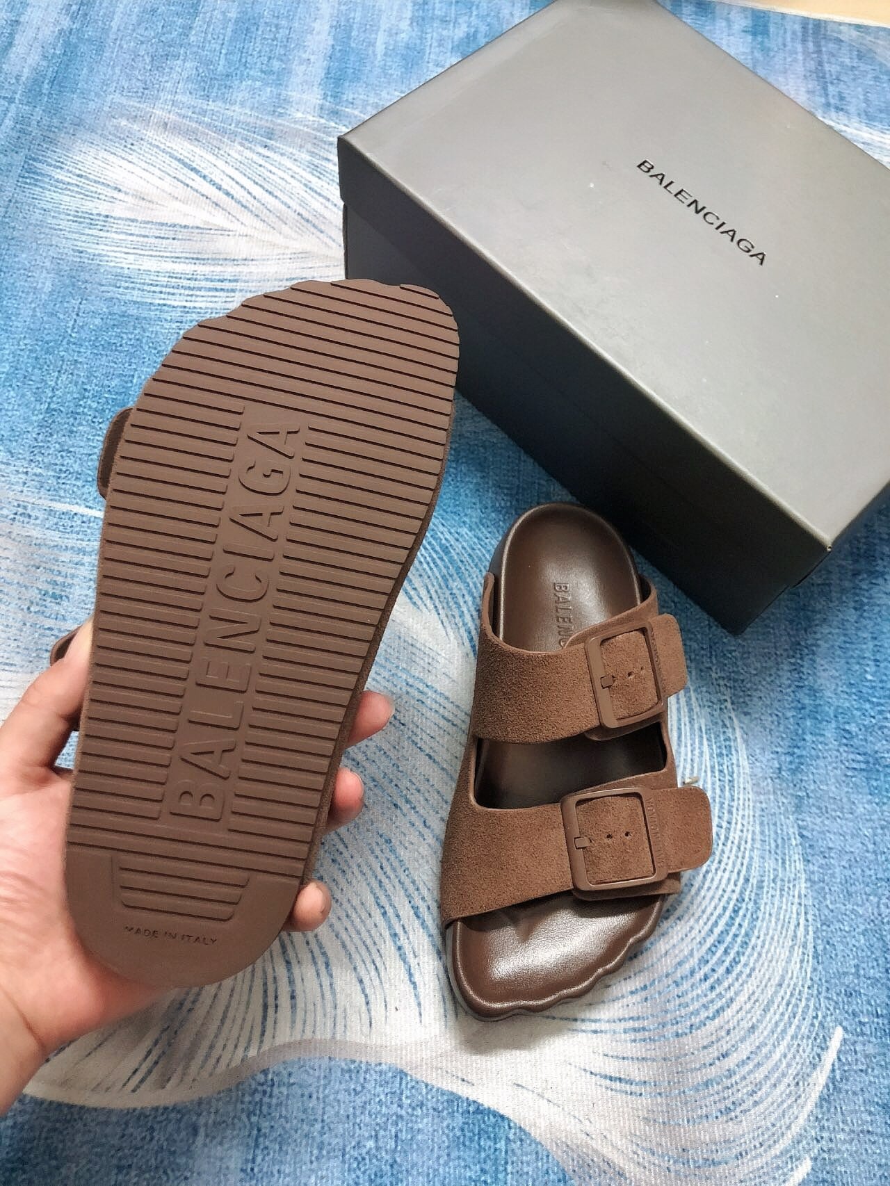 14J192ZDE Stylish Slippers