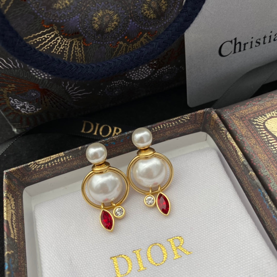 1YD202EDE Stylish Earrings