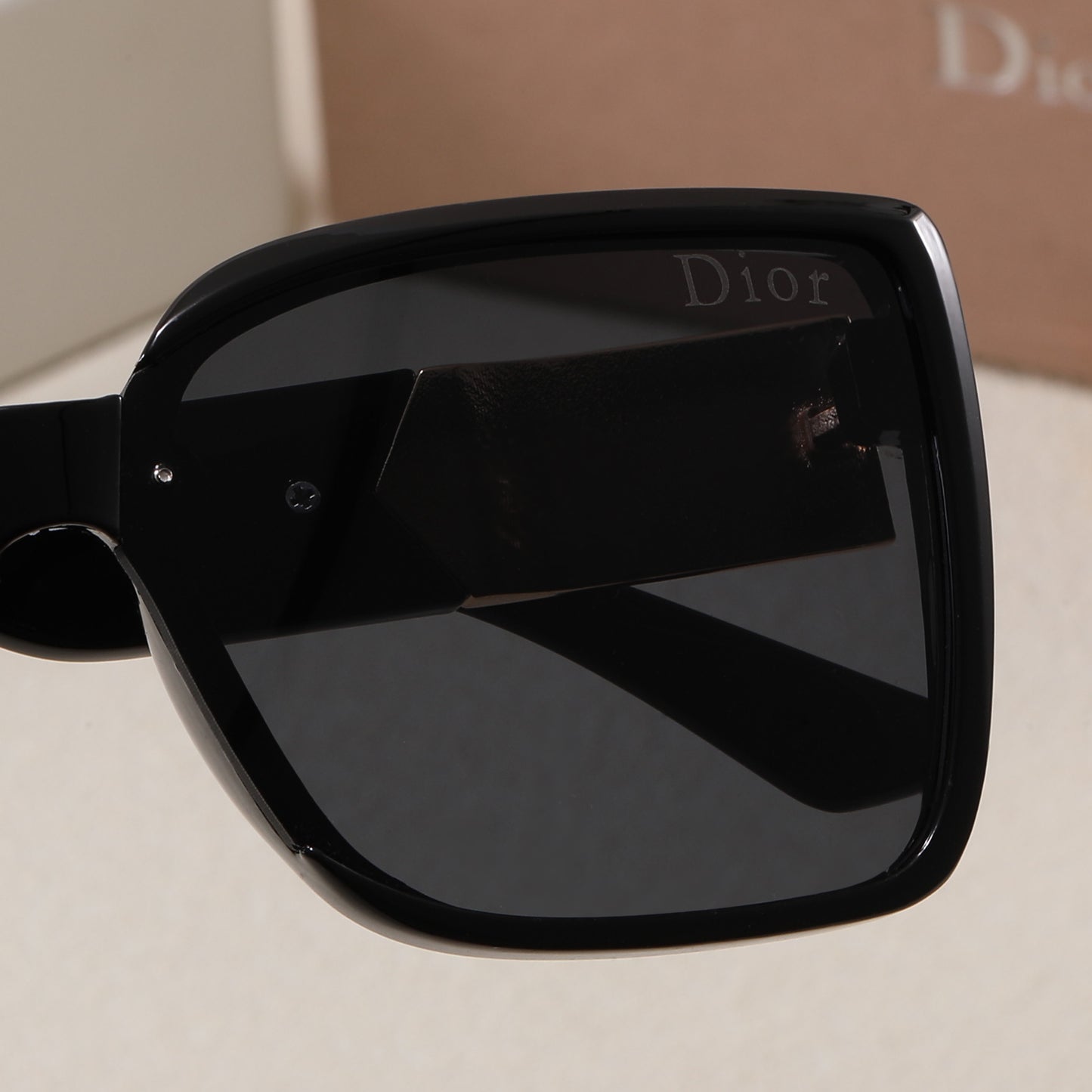 285RD14TDE Stylish Sunglasses