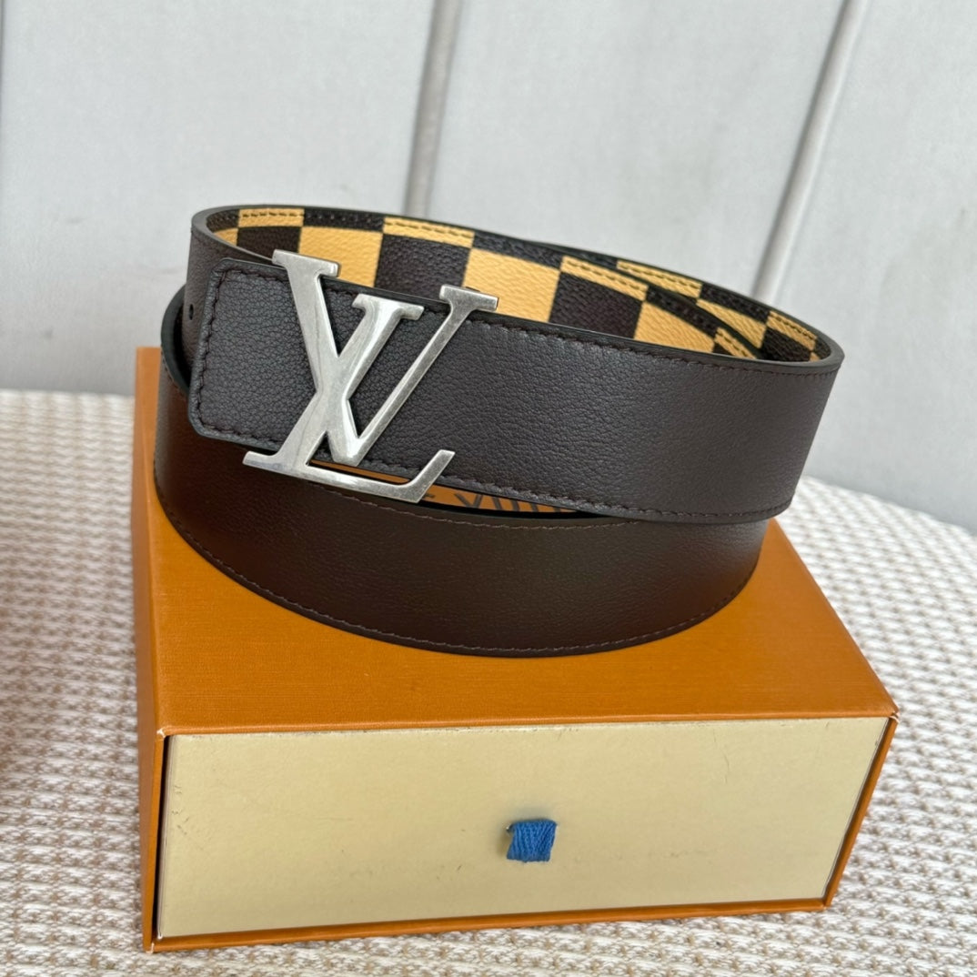 14E149PDE Stylish  High quality belt With full package