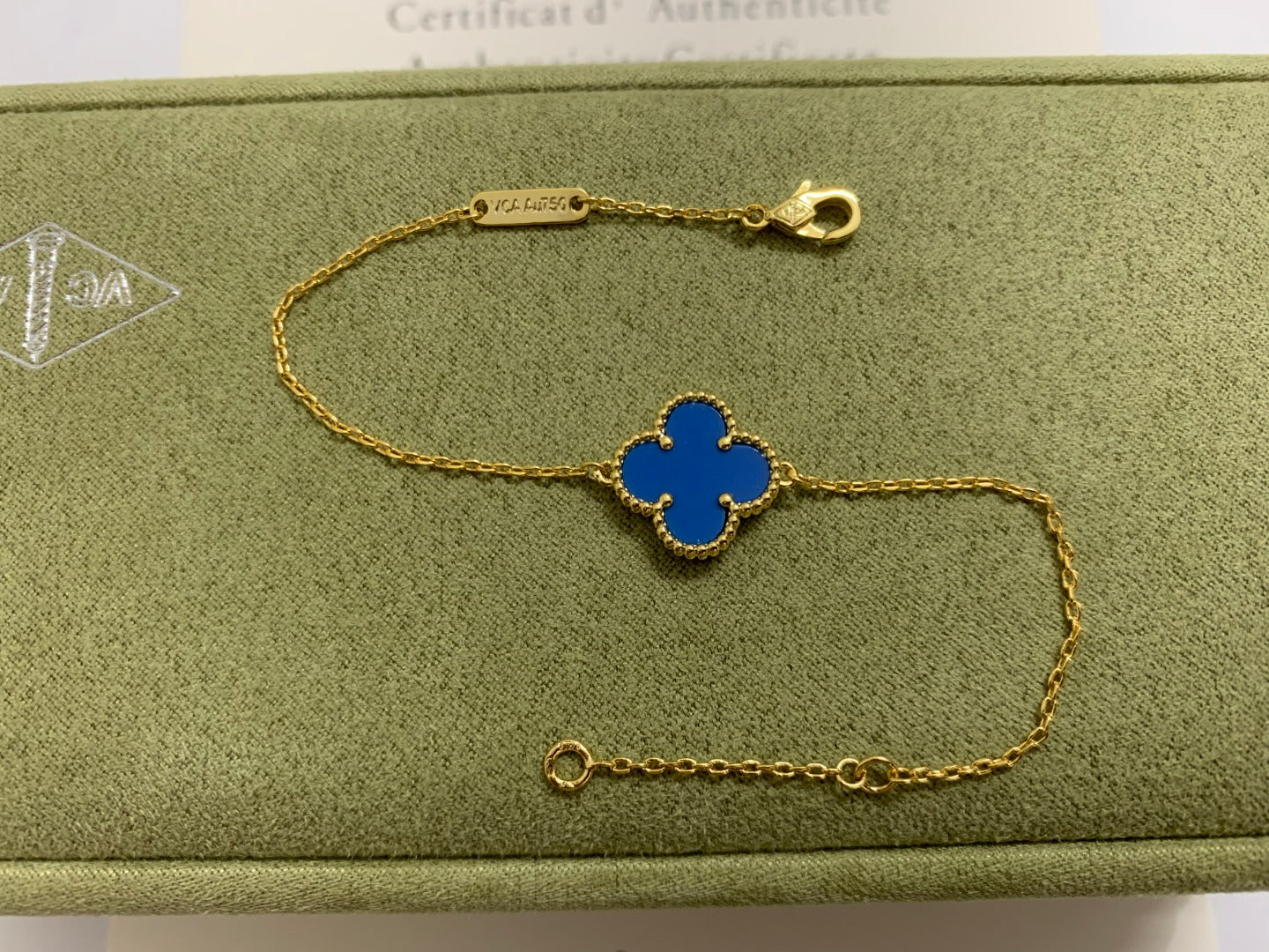 5XVA187KDE Stylish1 flower bracelet