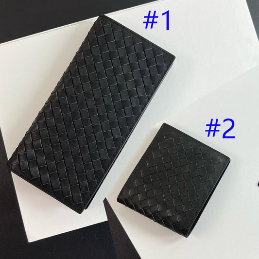 1XA82BDE Stylish leather wallet