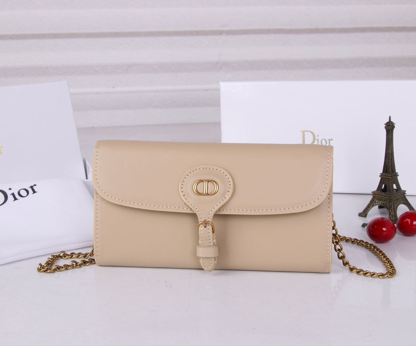 155ND53BDE Stylish leather bag