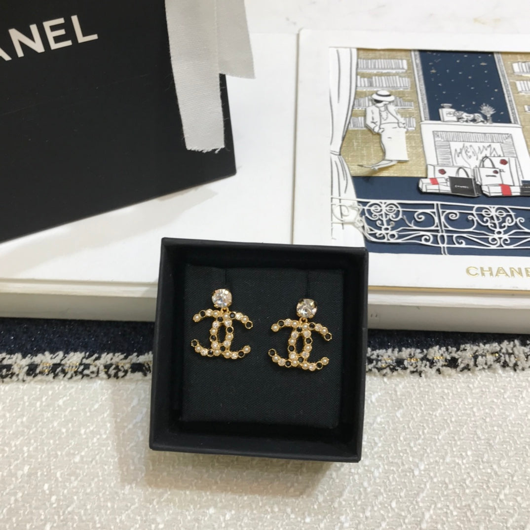 1YC403EDE Stylish Earrings