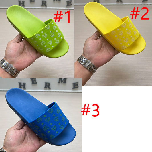 54M47ZDE Stylish slippers