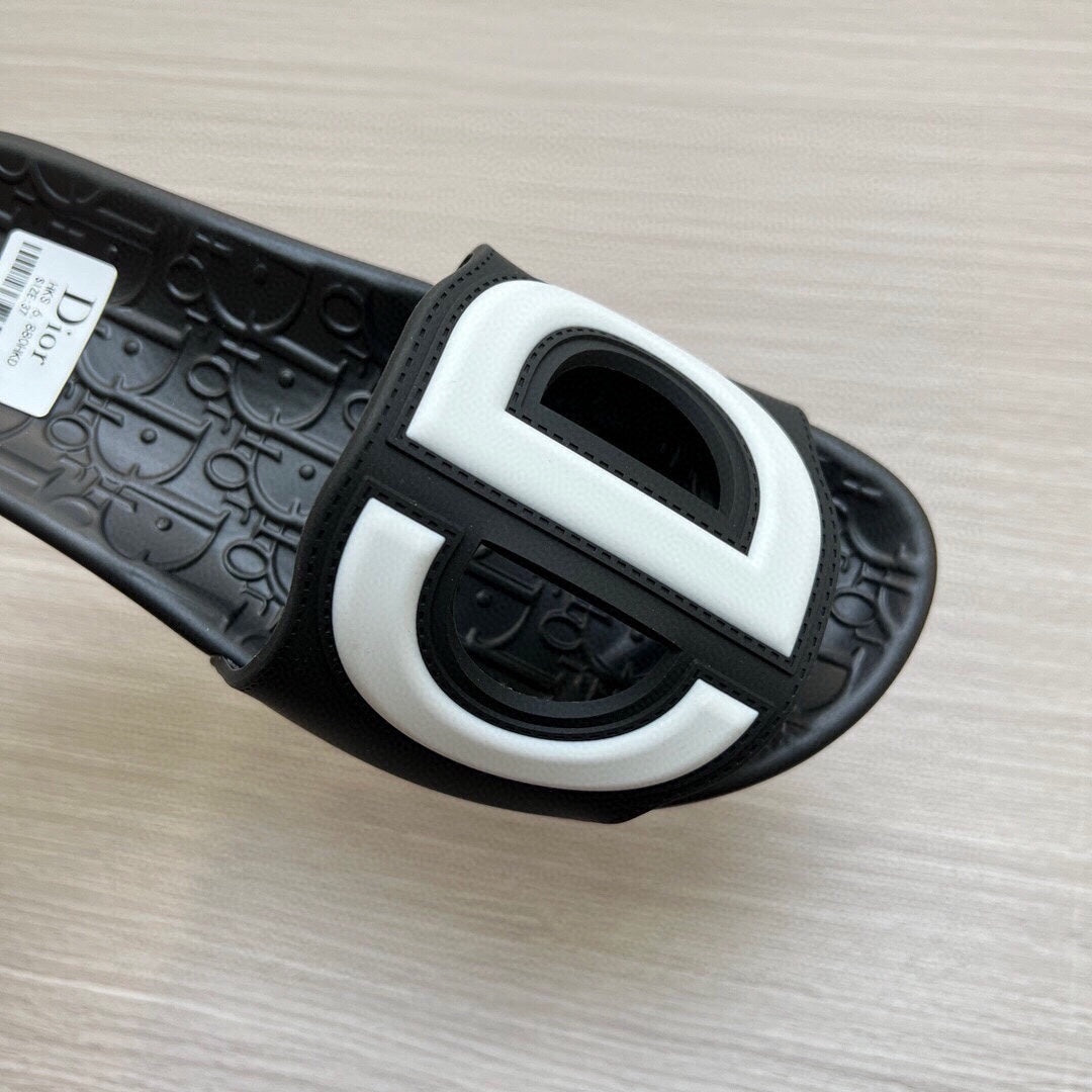 5LD213ZDE Stylish Slippers