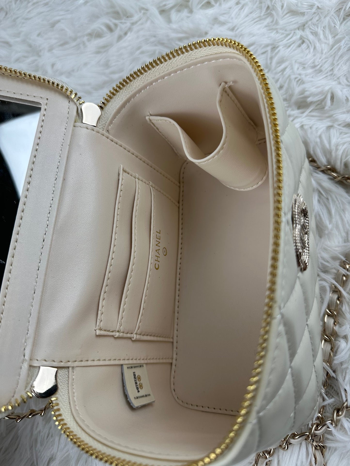 1XC377BDE Stylish leather bag 