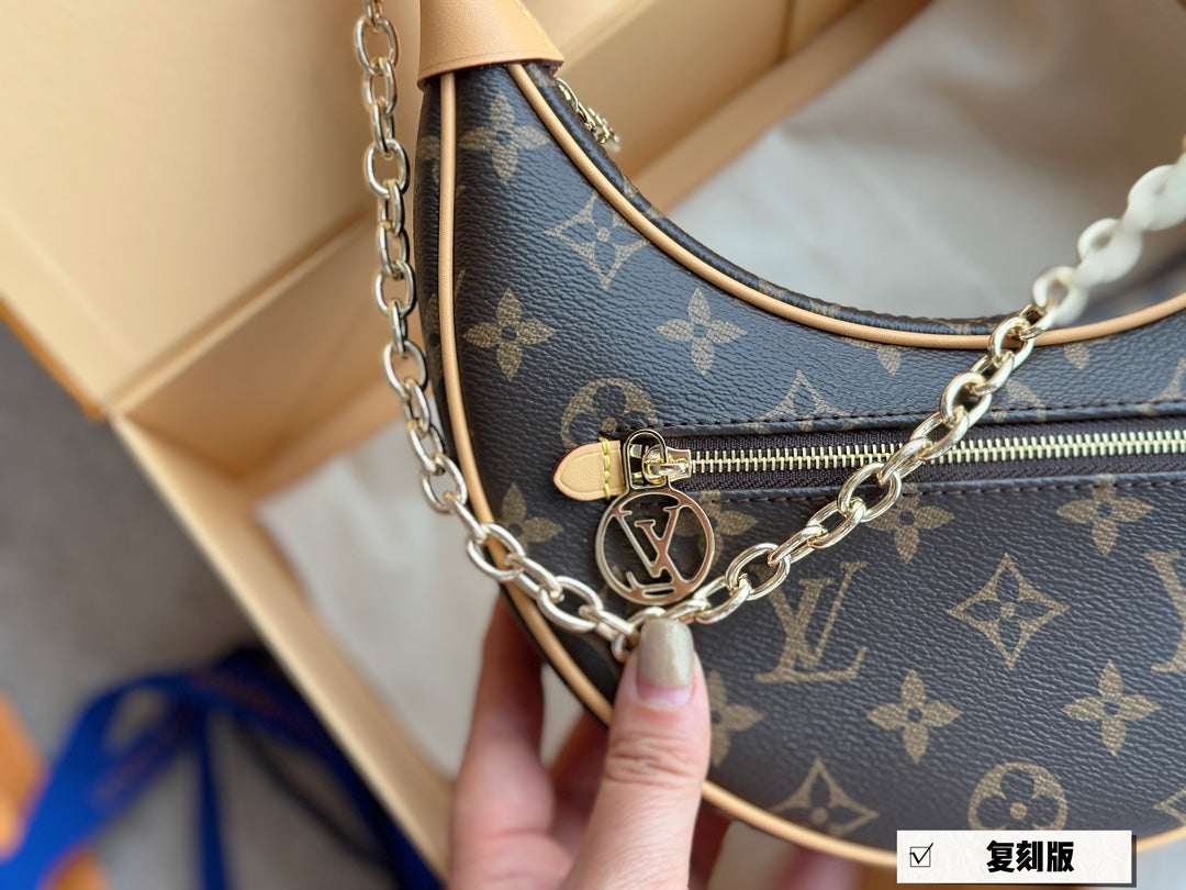 6XE134BDE Stylish leather bag 