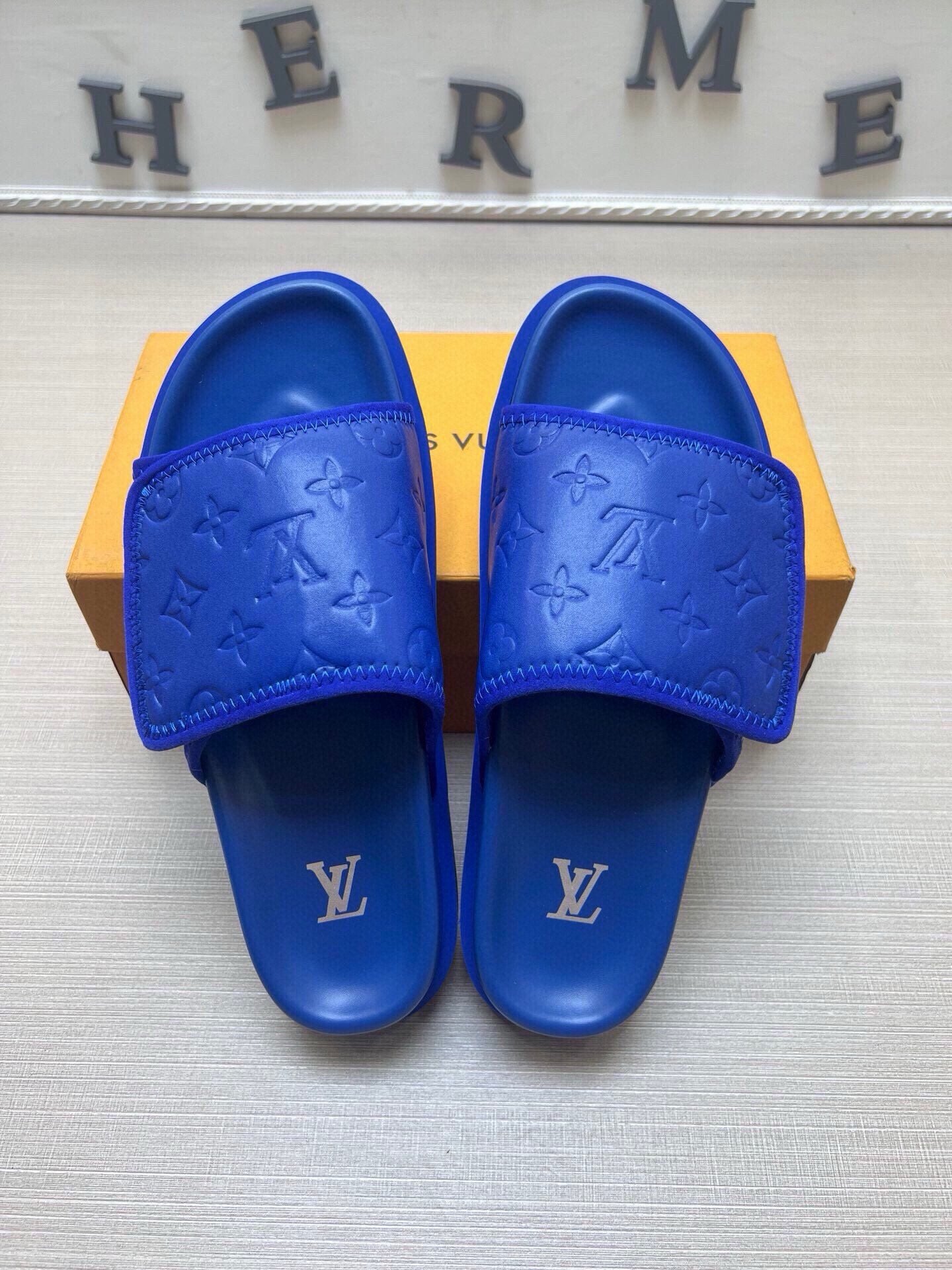 5LE210ZDE Stylish Slippers