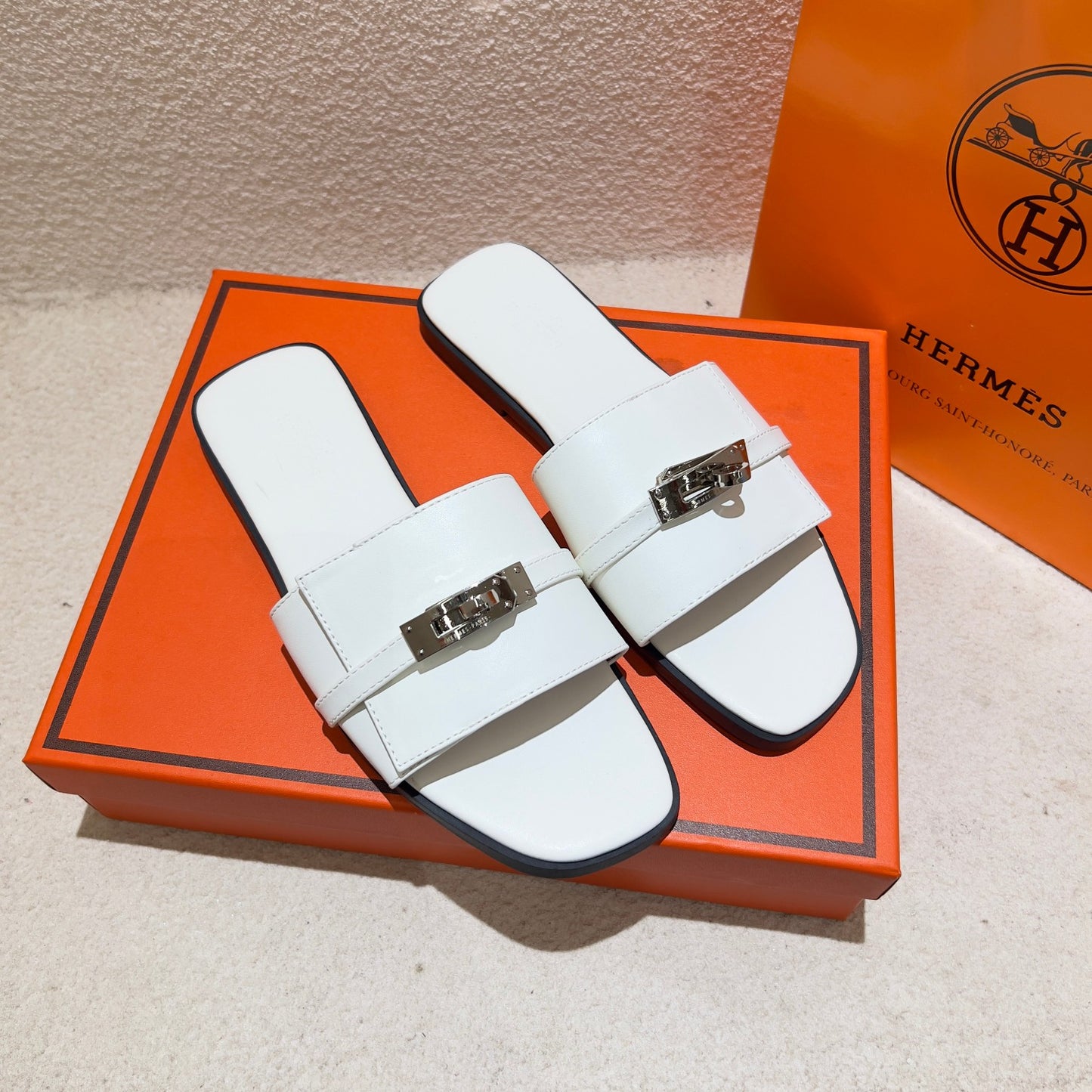 14H201ZDE Stylish Slippers