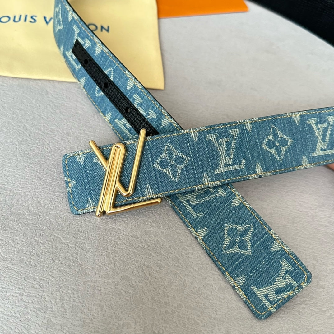 14E4PDE Stylish  High quality belt With full package