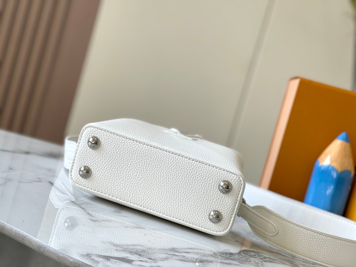 1XE448BDE Stylish leather bag