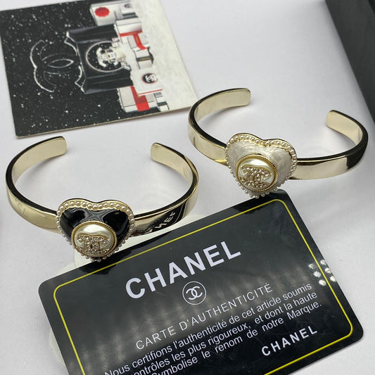 1NC212KDE Stylish Bracelets