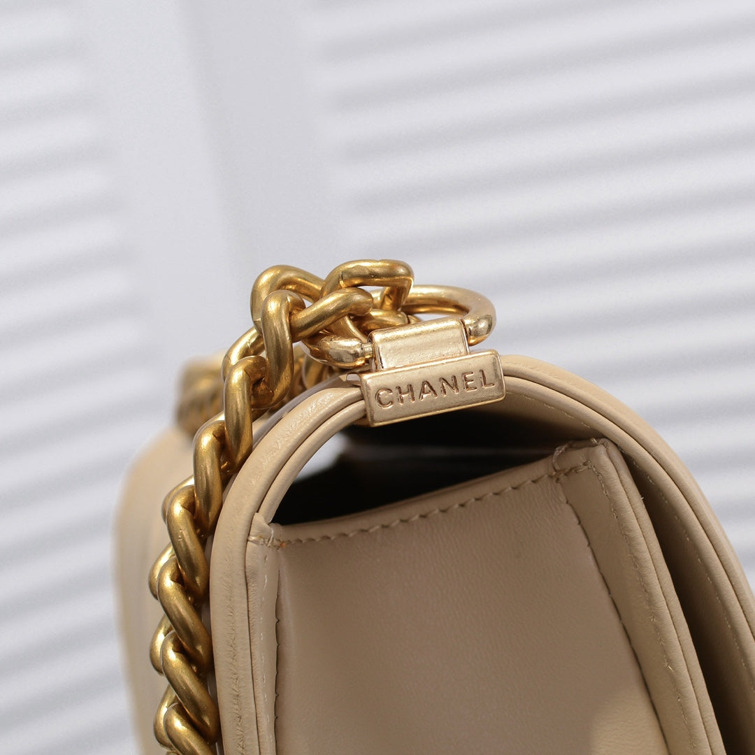 1XC413BDE Stylish leather bag