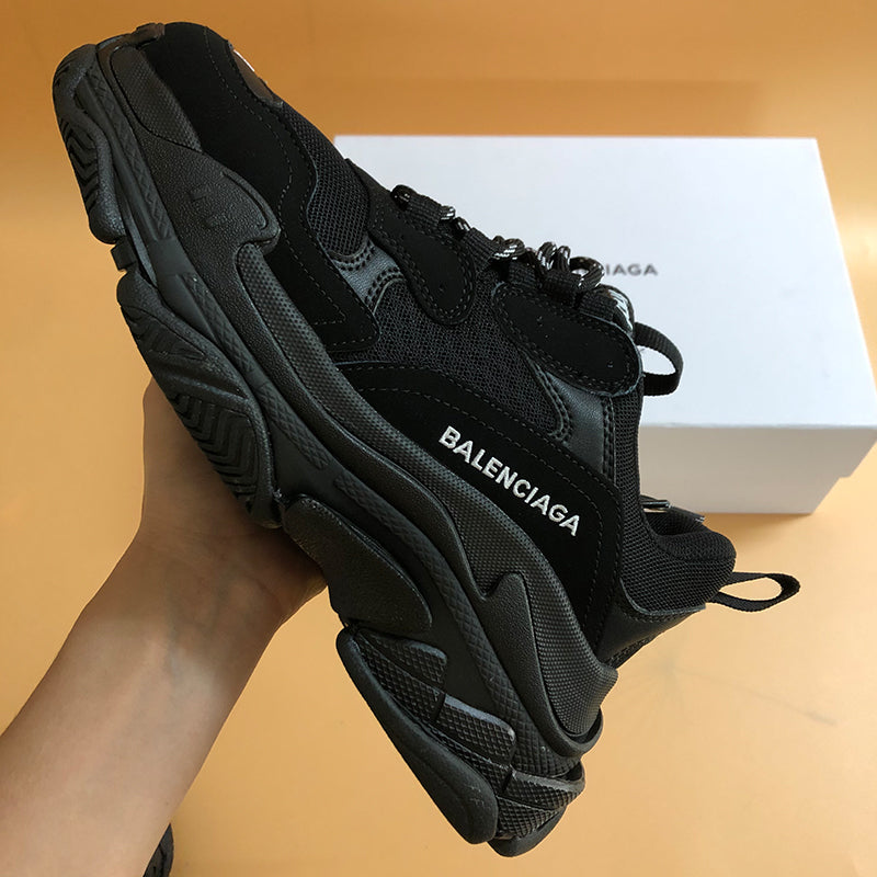 2J17ZDE Stylish Sneakers