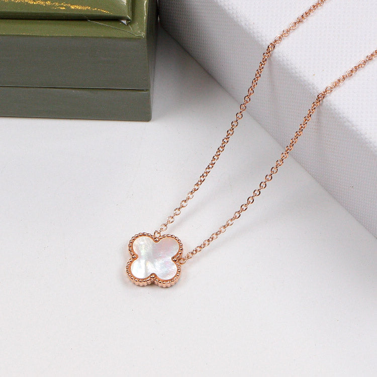 2VA11XDE Stylish  necklaces both sides: one side is full of diamonds, and the other color