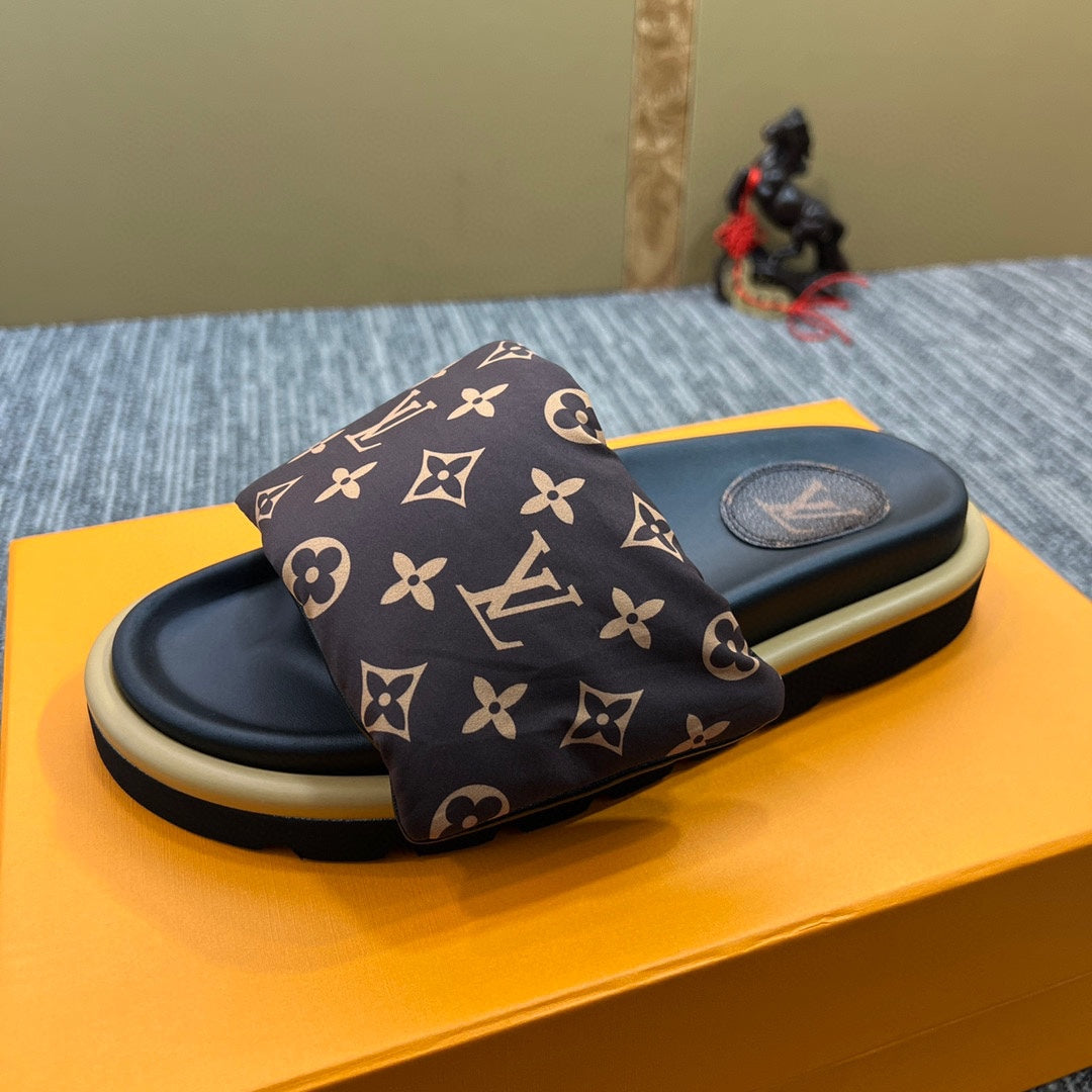 5XF120ZDE Stylish leather quality Slippers
