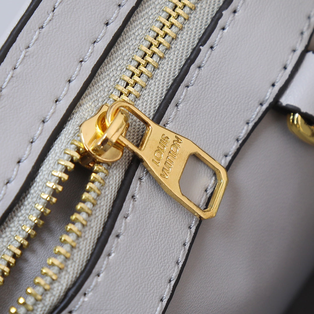 1XE441BDE Stylish leather bag