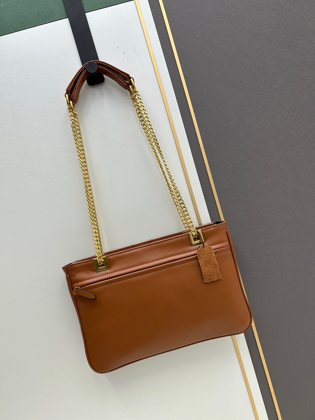 2WVL47BDE Stylish leather bag