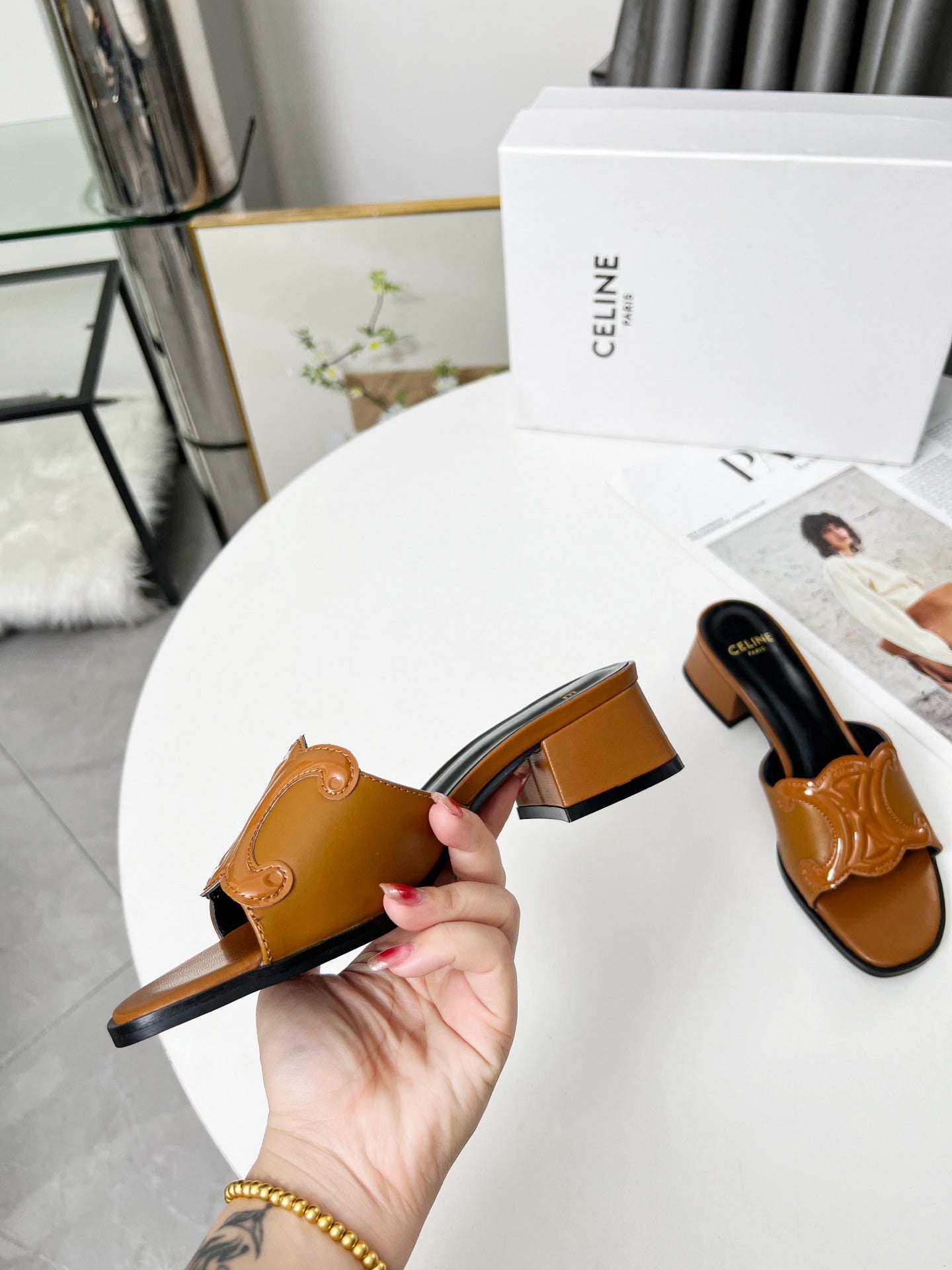 255QA51ZDE Stylish leather shoes