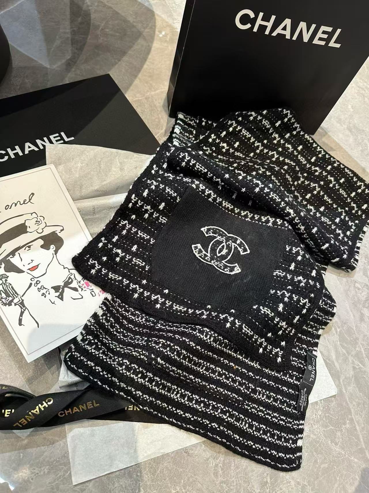 175RC58WDE Stylish Winter Scarves