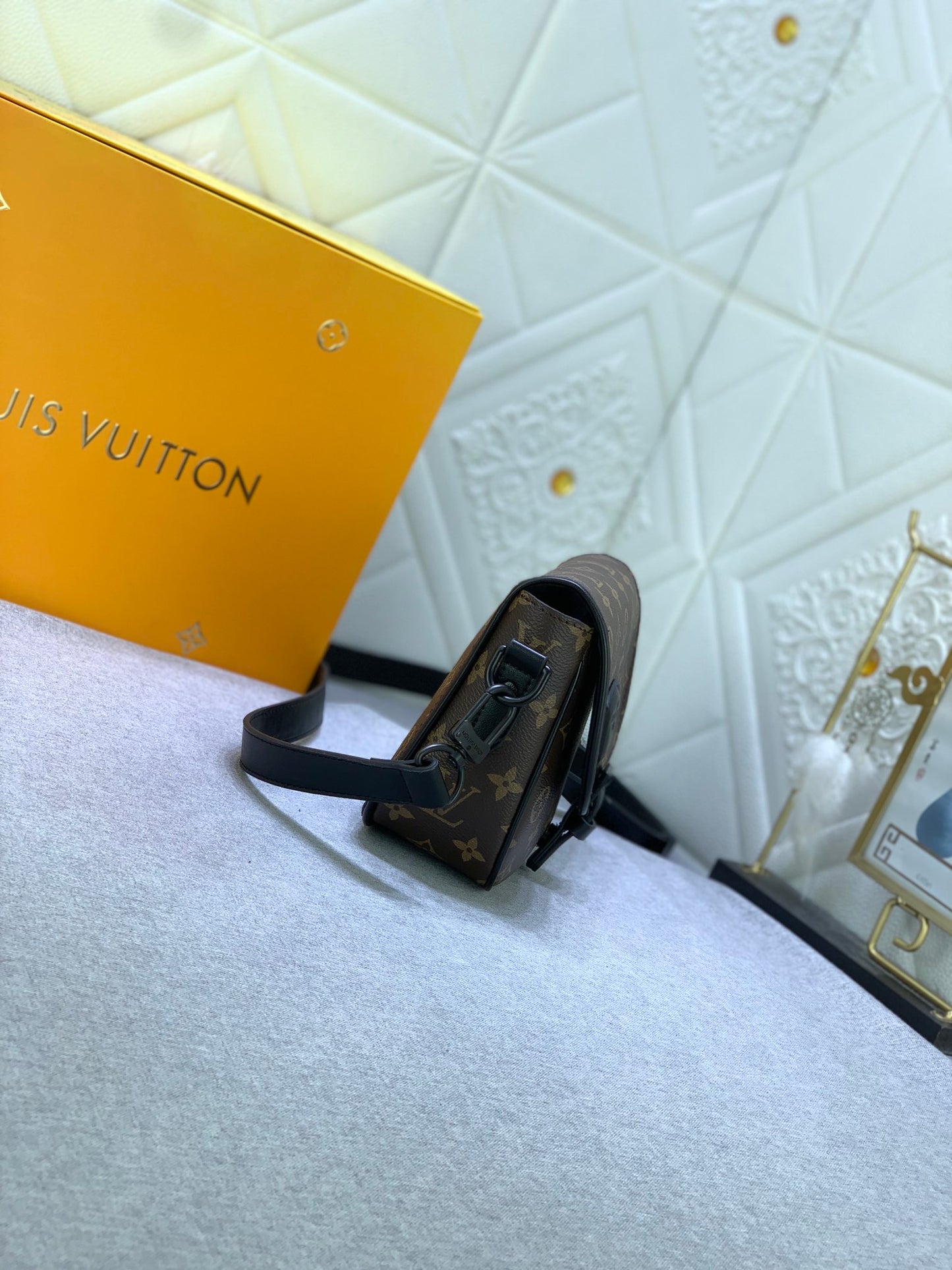 2XC475BDE Stylish leather bag