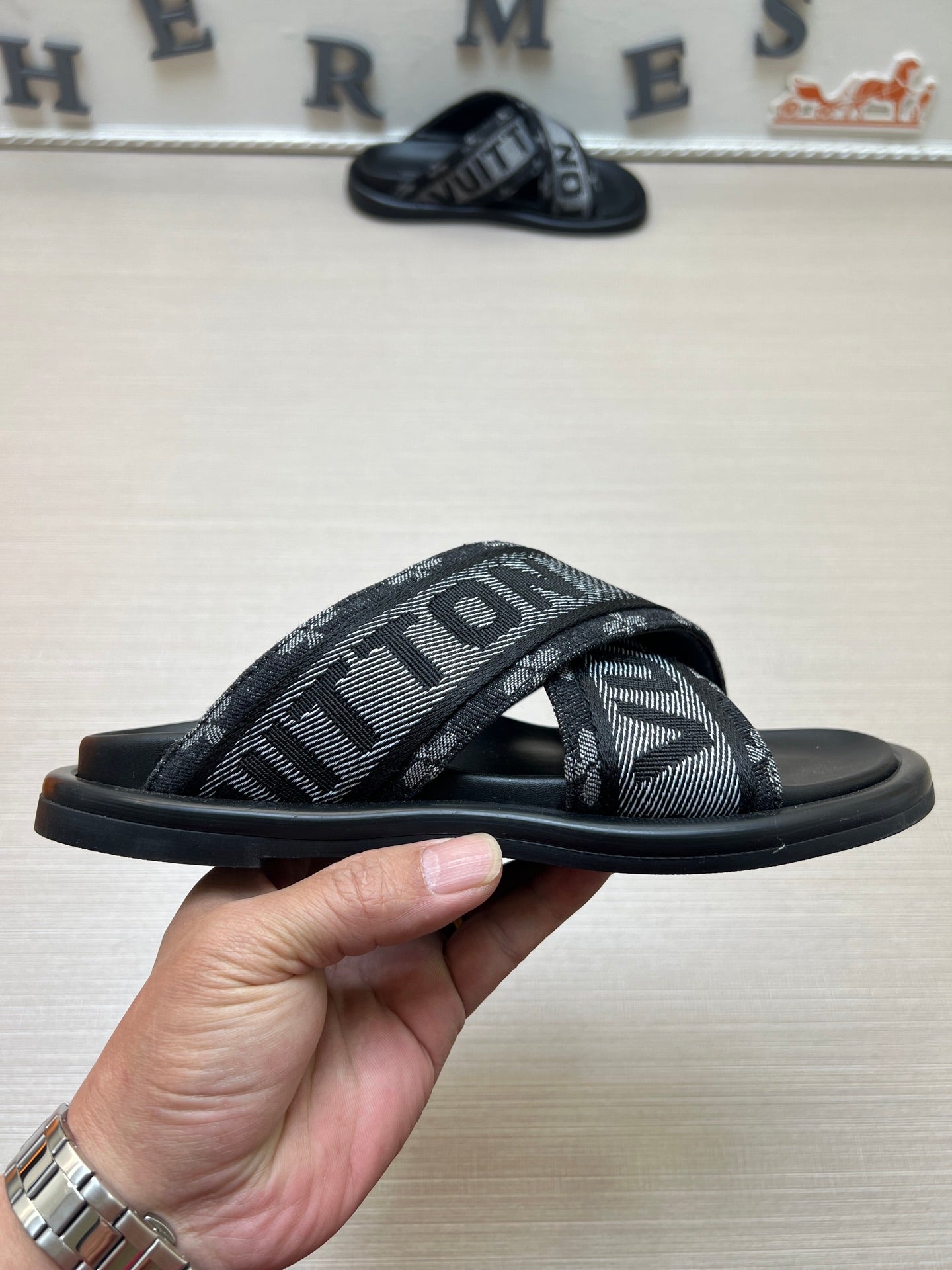 535ZE273ZDE Stylish Slippers