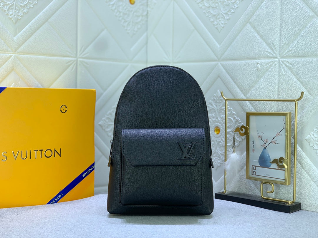 2XE339BDE Stylish leather bag 