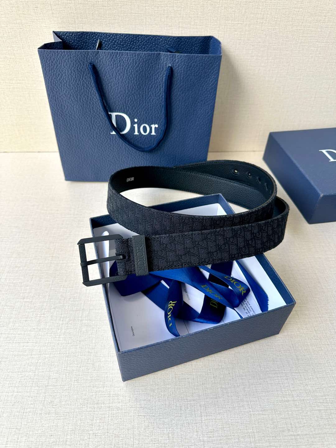 1WD156PDE Stylish  High quality belt With full package