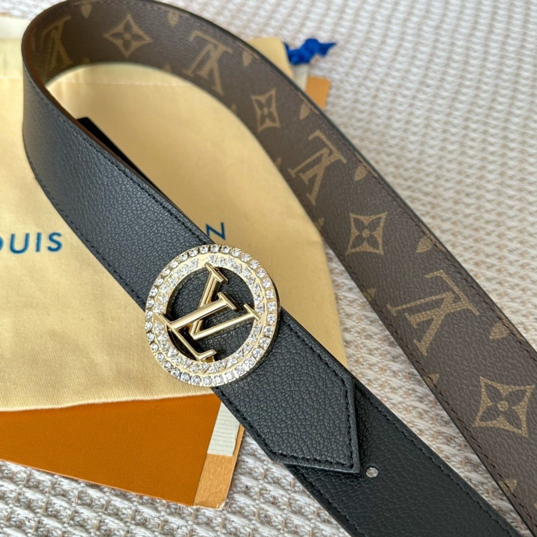 14E145PDE Stylish  High quality belt With full package