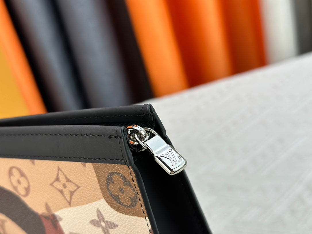 1XE395BDE Stylish leather bag