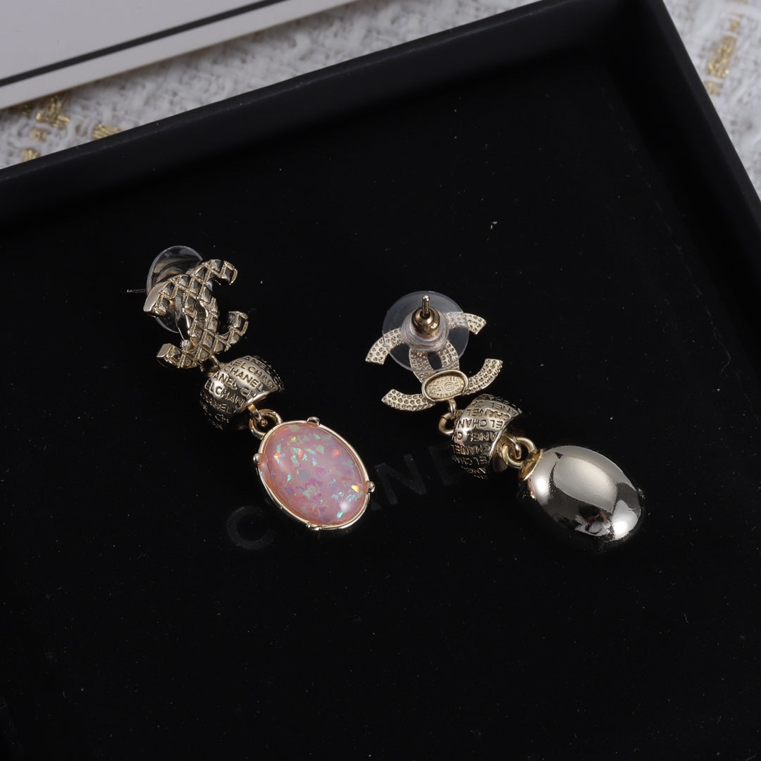 14C10EDE Stylish Earrings