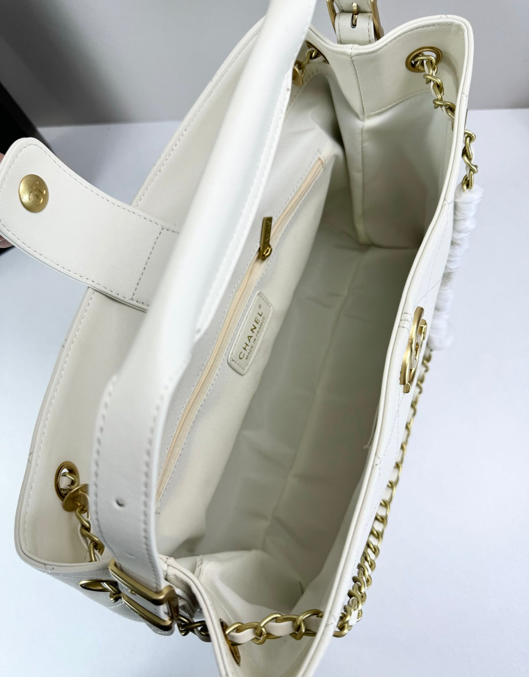 15RC64BDE Stylish leather bag