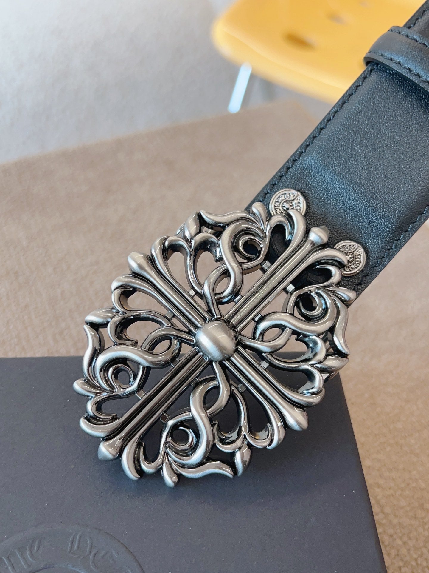 255RA17PDE Stylish  High quality belt With full package