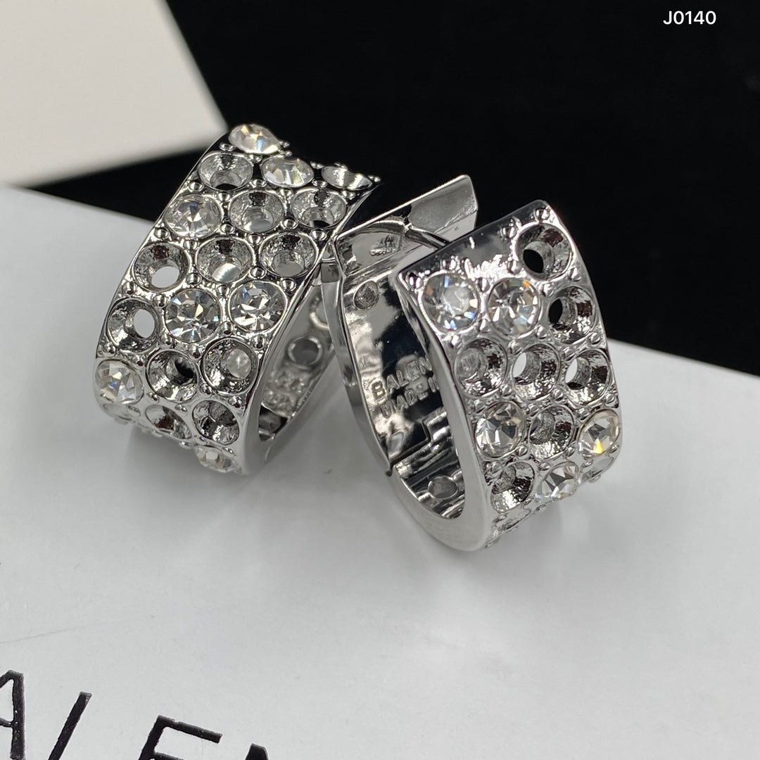 1YJ326EDE Stylish Earrings