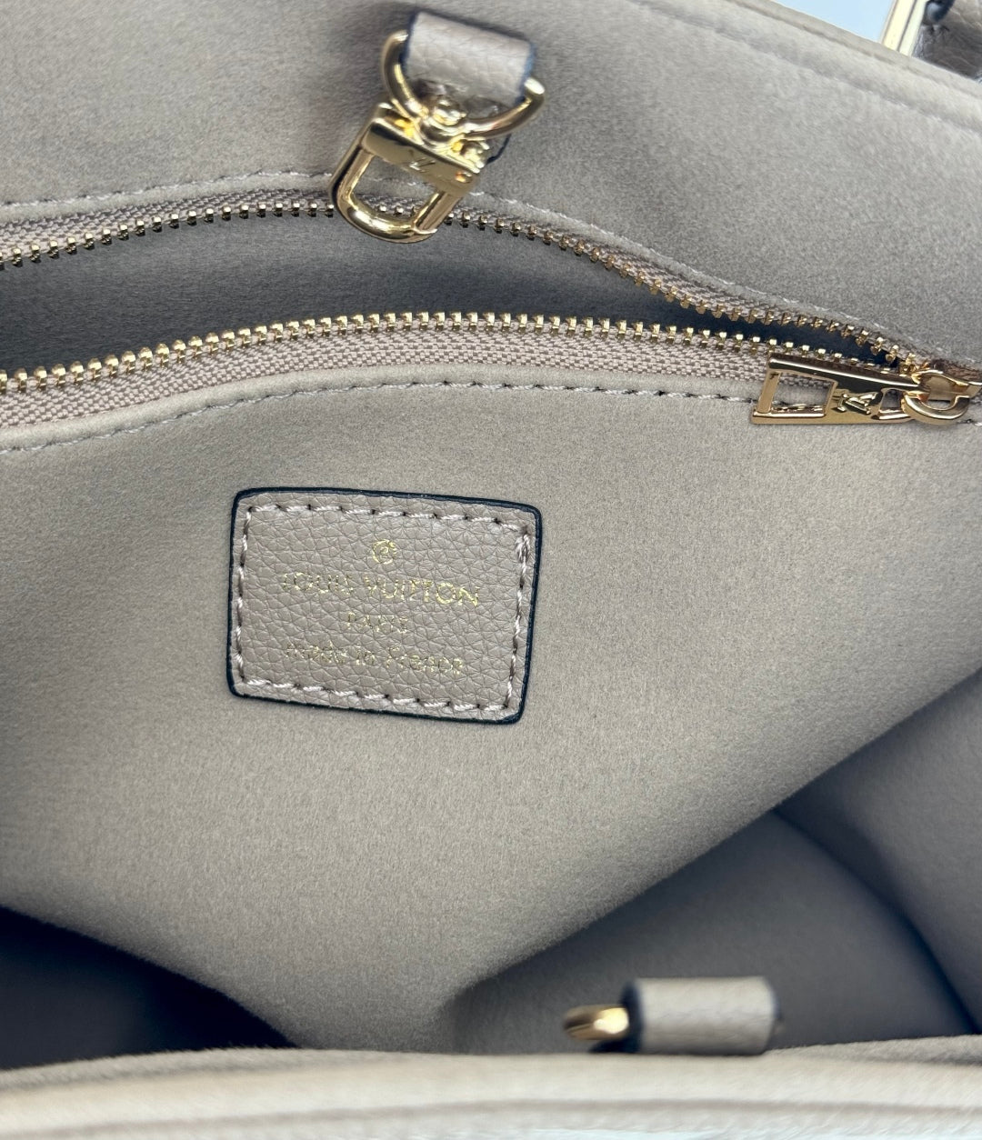 175RE8BDE Stylish leather bag