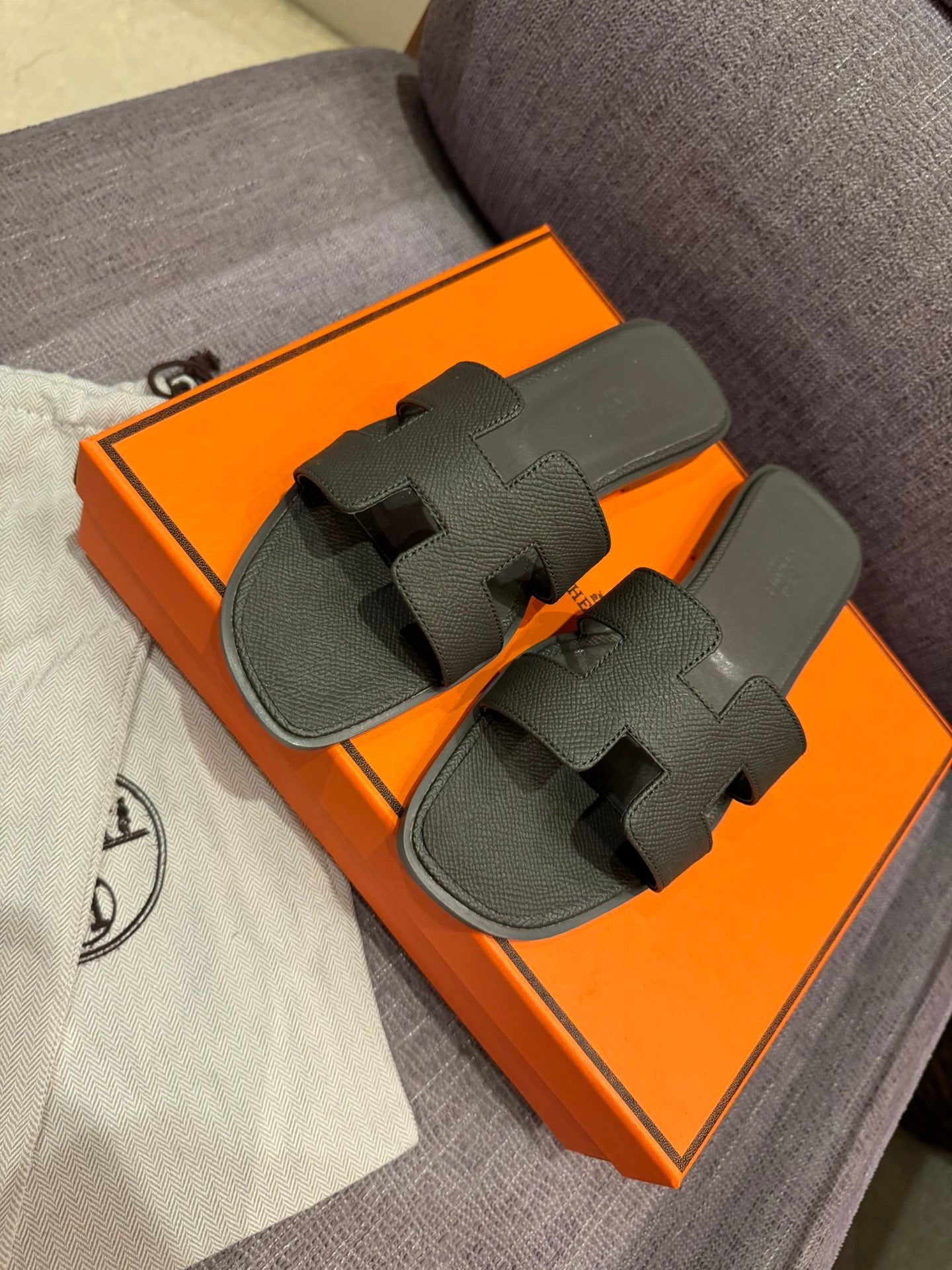 1ZH237ZDE Stylish Slippers