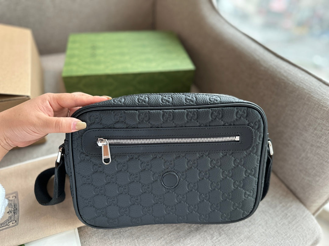 6XB206BDE Stylish leather bag 