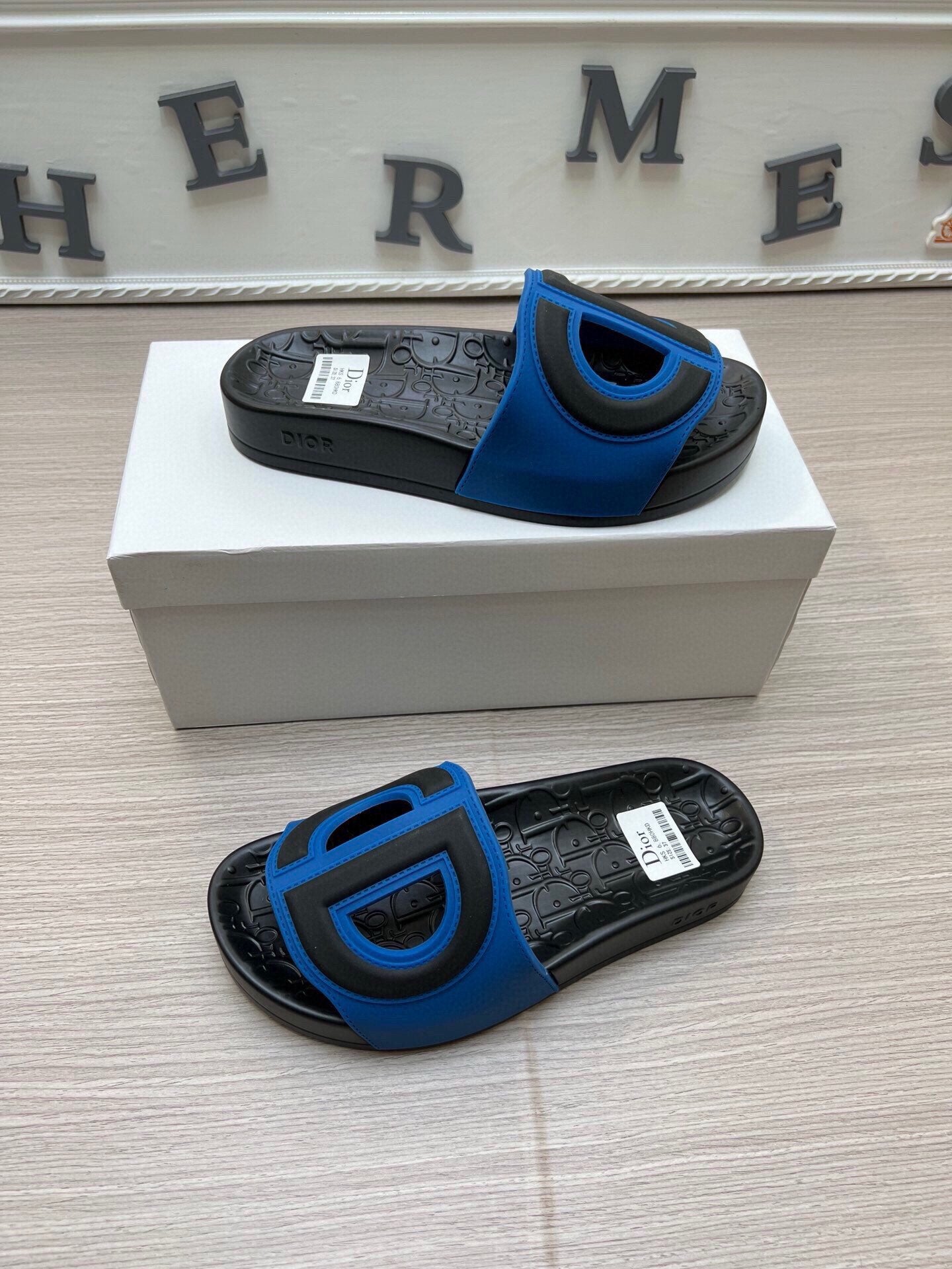 5LD213ZDE Stylish Slippers