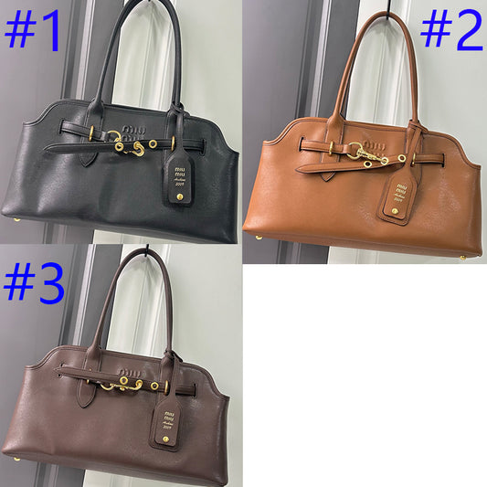 15RA45BDE Stylish leather bag