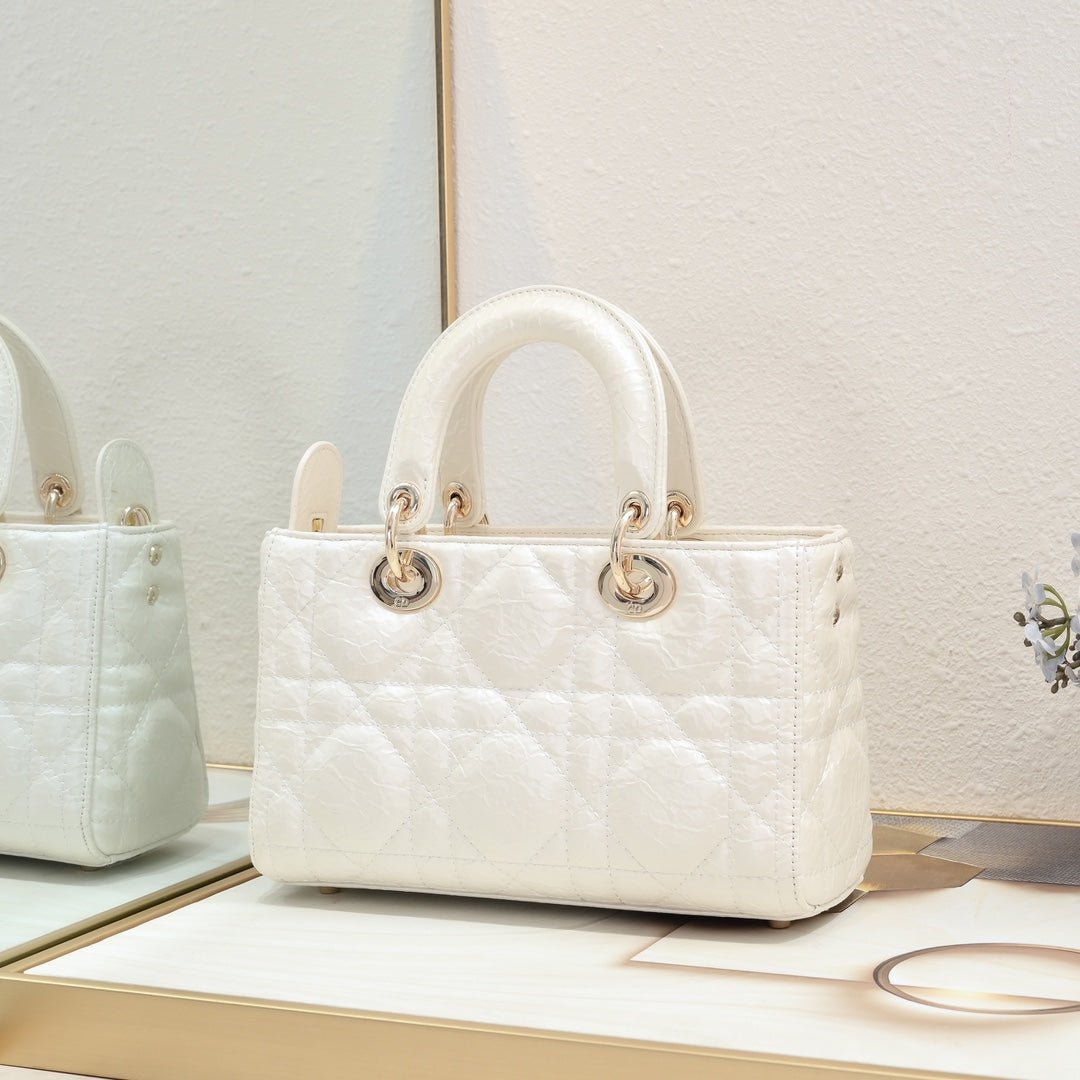 1XD438BDE Stylish leather bag