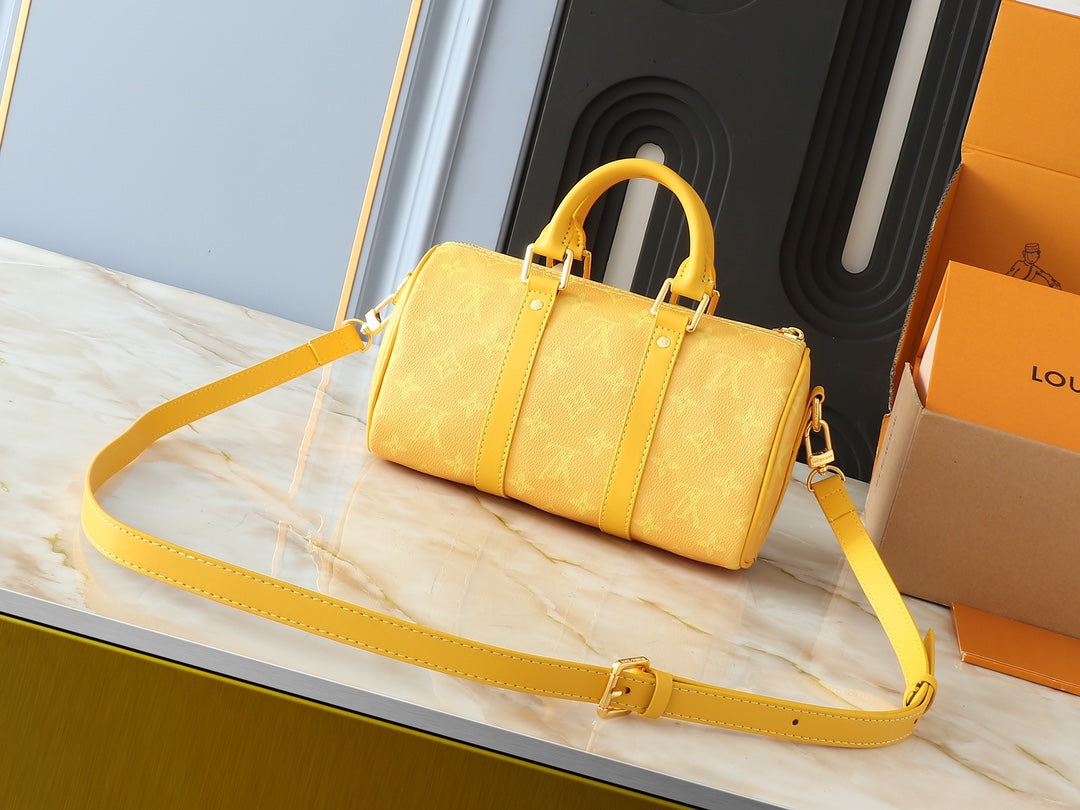 1XE60BDE Stylish leather bag