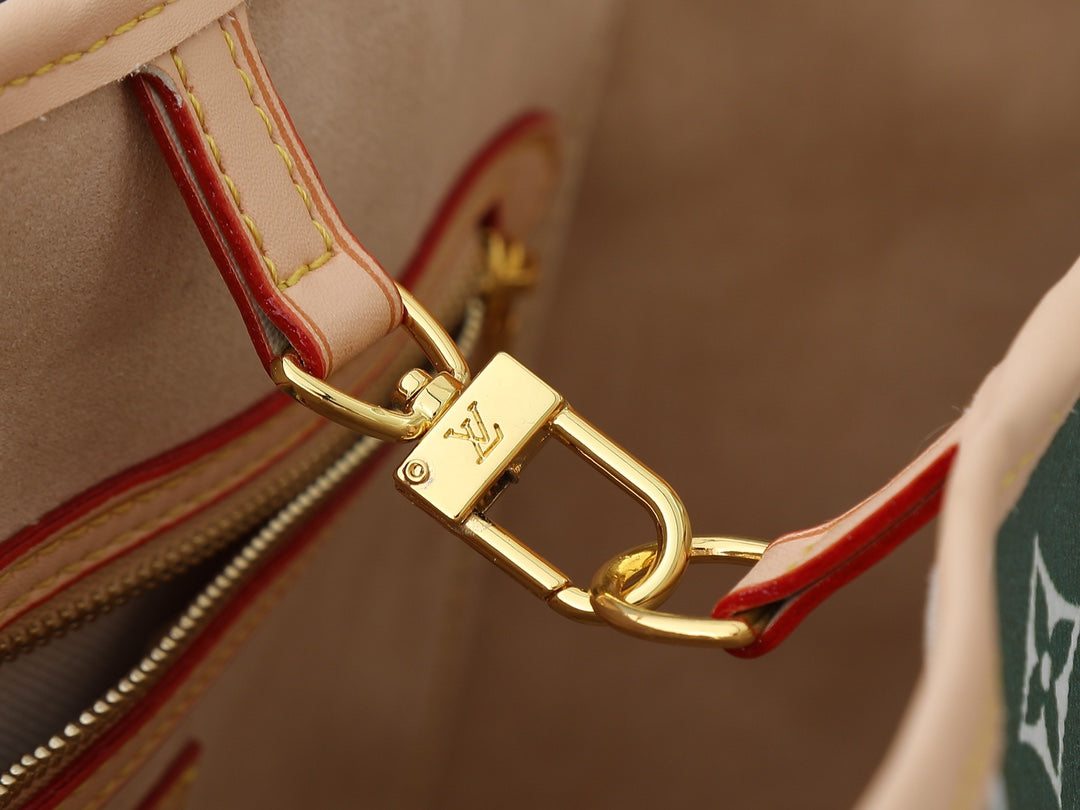 175NE3BDE Stylish leather bag