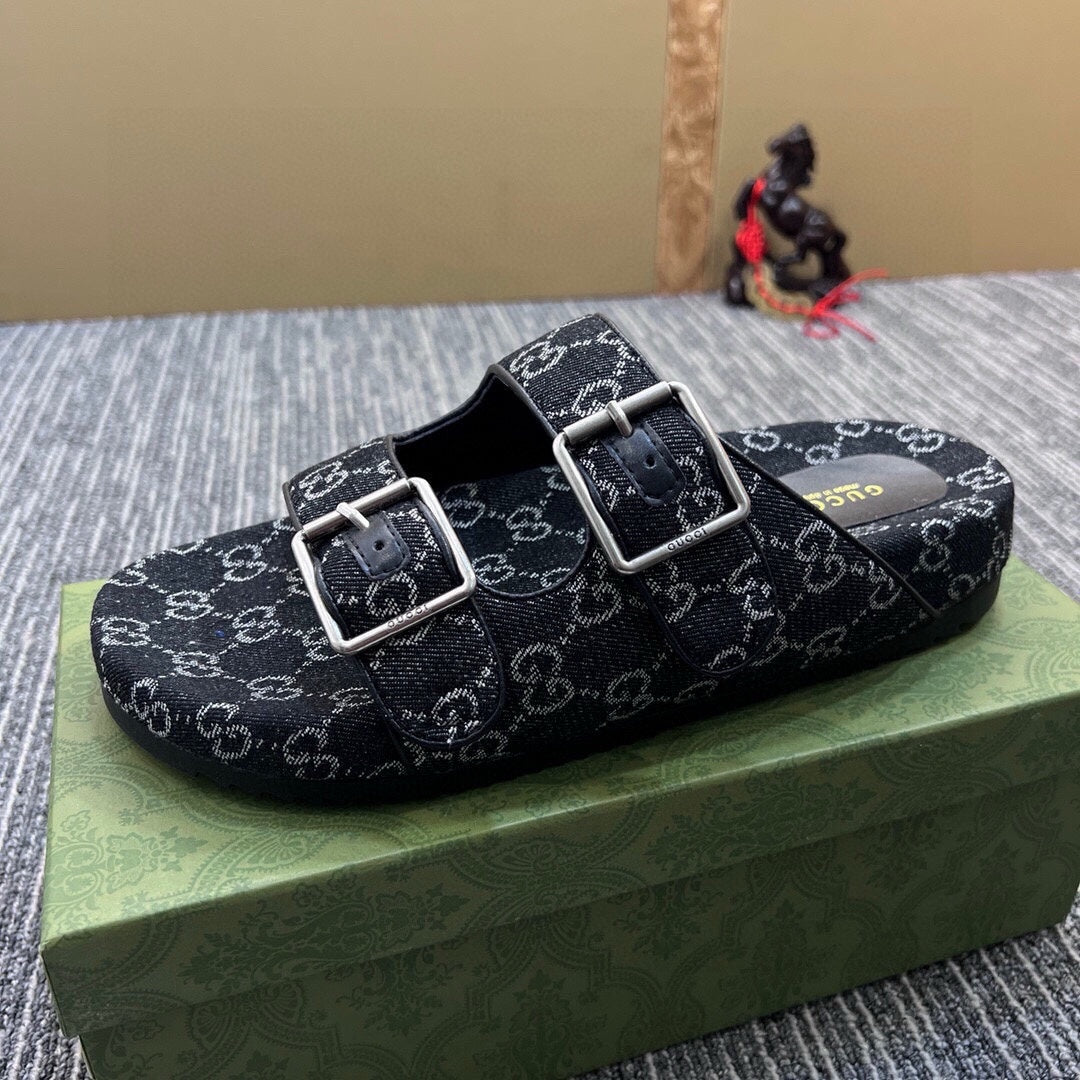 54B123ZDE Stylish slippers