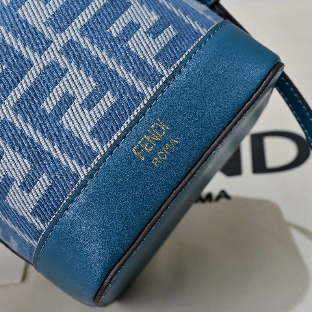 15RF11BDE Stylish bag