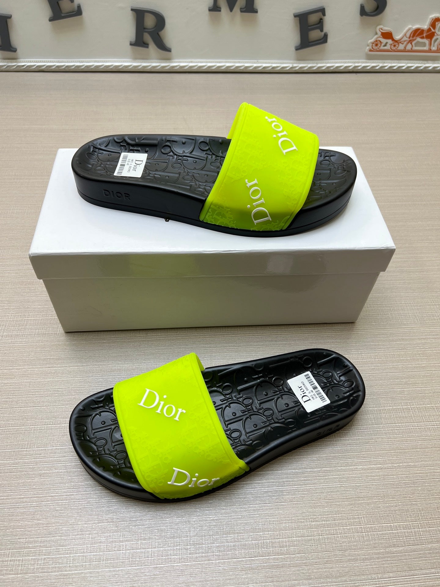 535ZD278ZDE Stylish Slippers