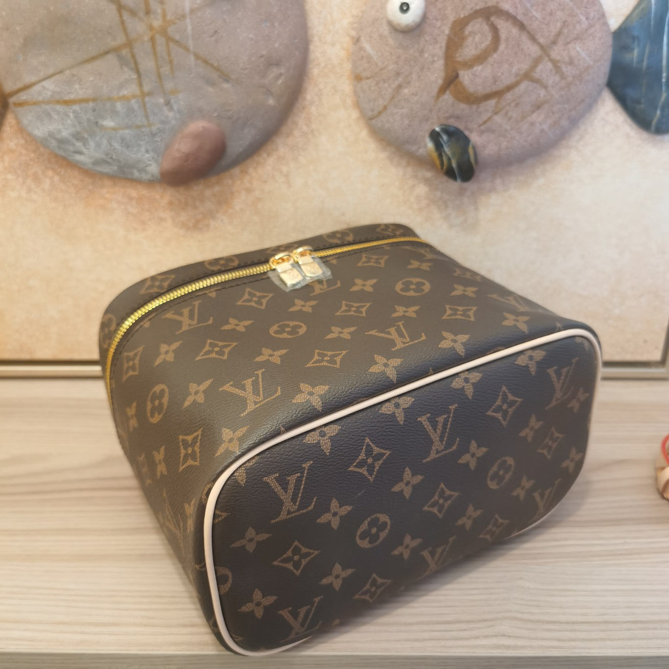 1XE273BDE Stylish leather bag 