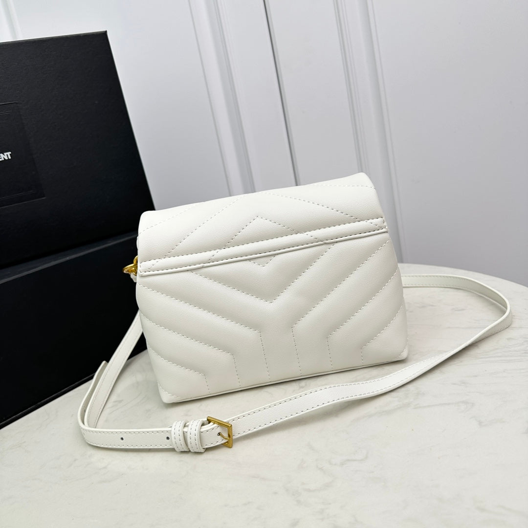 1XSL267BDE Stylish leather bag 