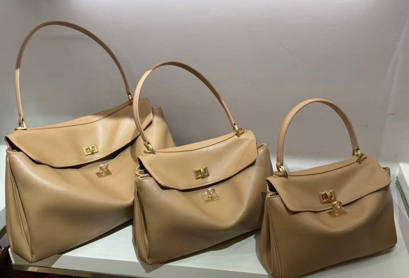 15XJ3BDE Stylish leather bag